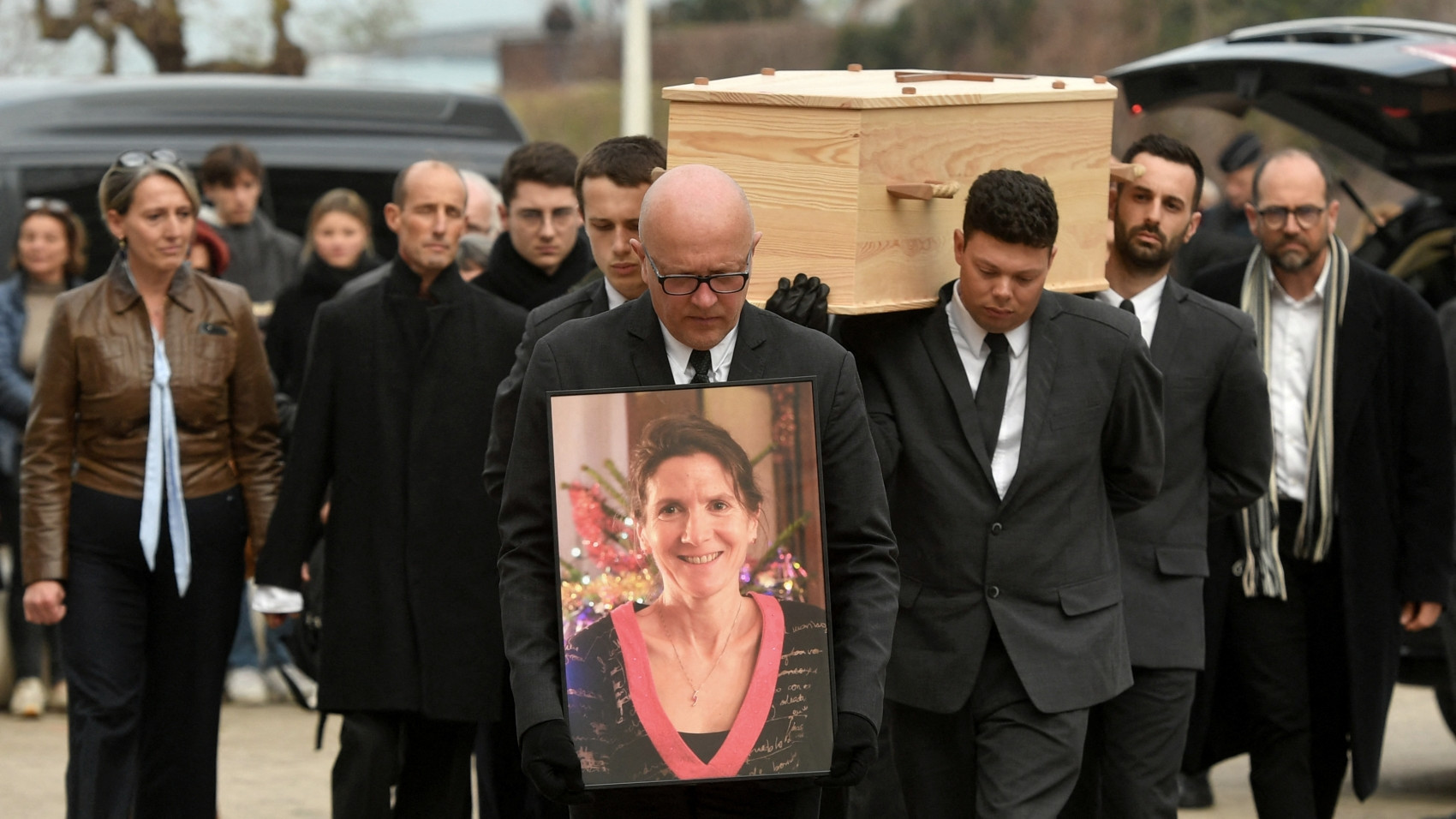 Meurtre de l’enseignante à Saint-Jean-de-Luz : 16 ans de réclusion requis contre l’adolescent